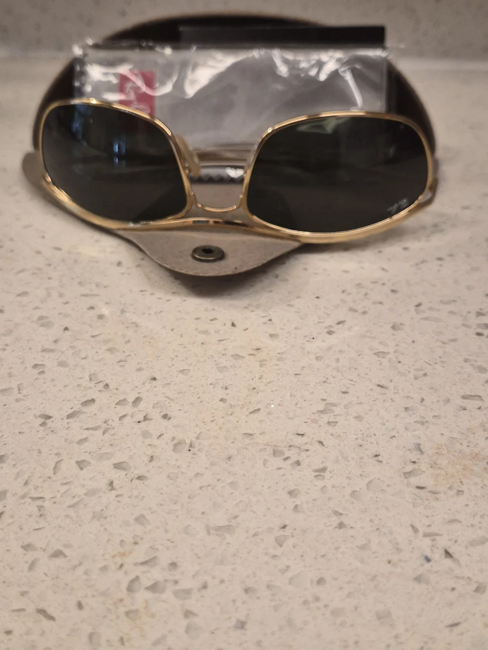 Ray-Ban Classic Gold Frame Sunglasses with Dark Green Lenses